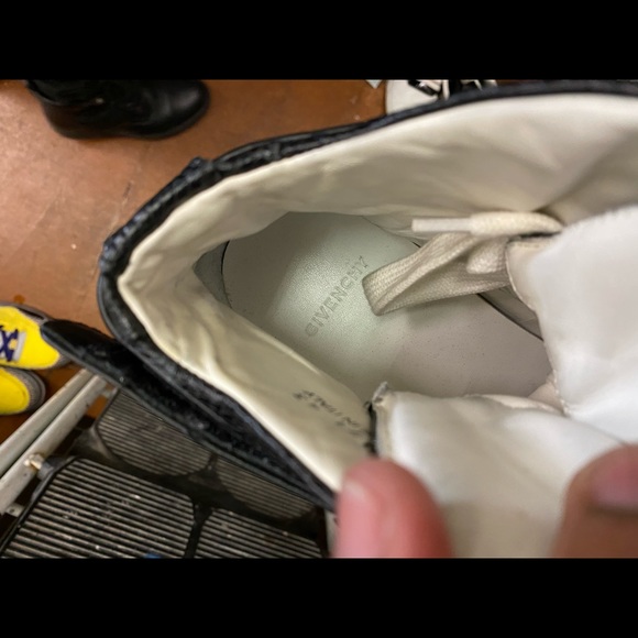 Givenchy Contrast High Top Sneaker - Picture 5 of 7